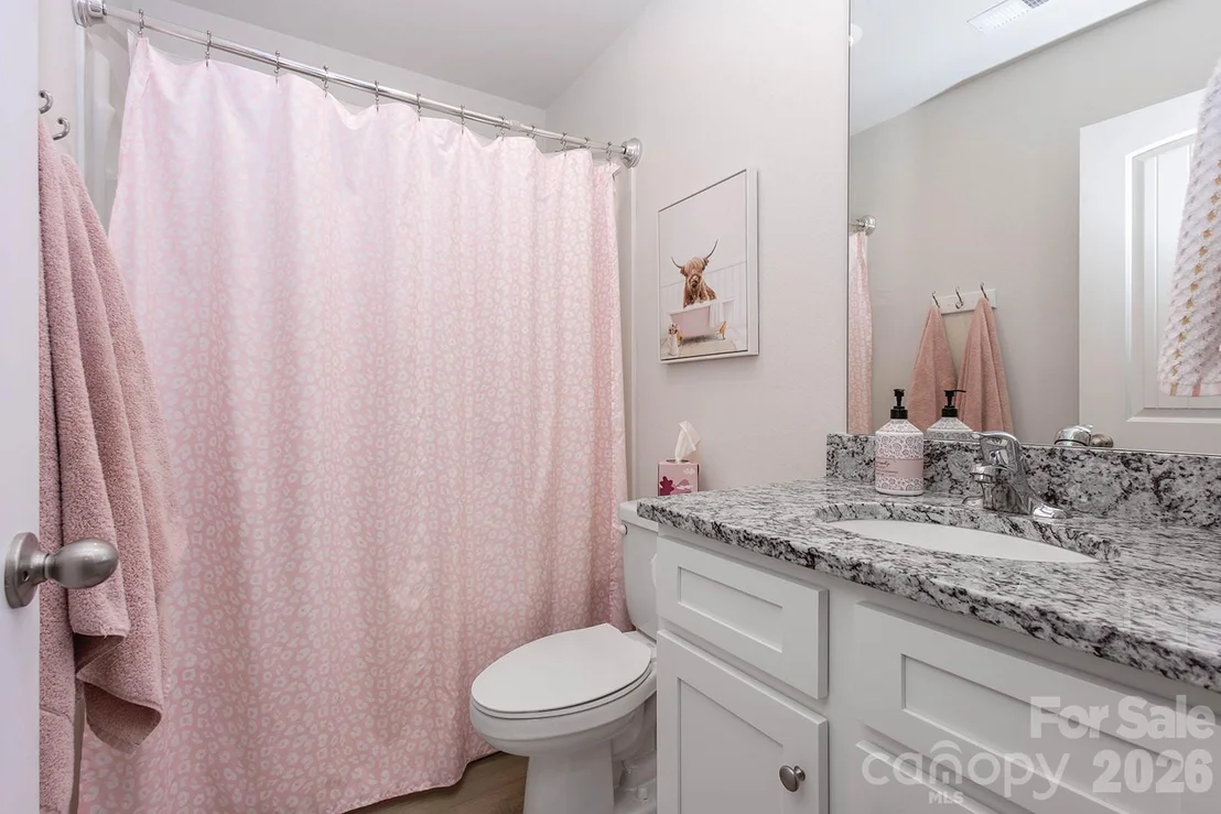 Photo of 410 Apex Circle