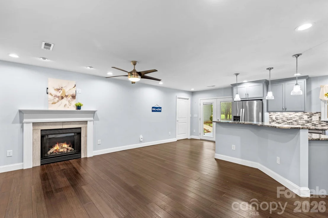 Photo of 465 Bonanza Drive