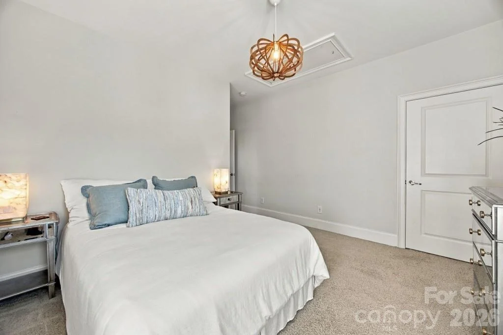 Photo of 720 Loretto Lane