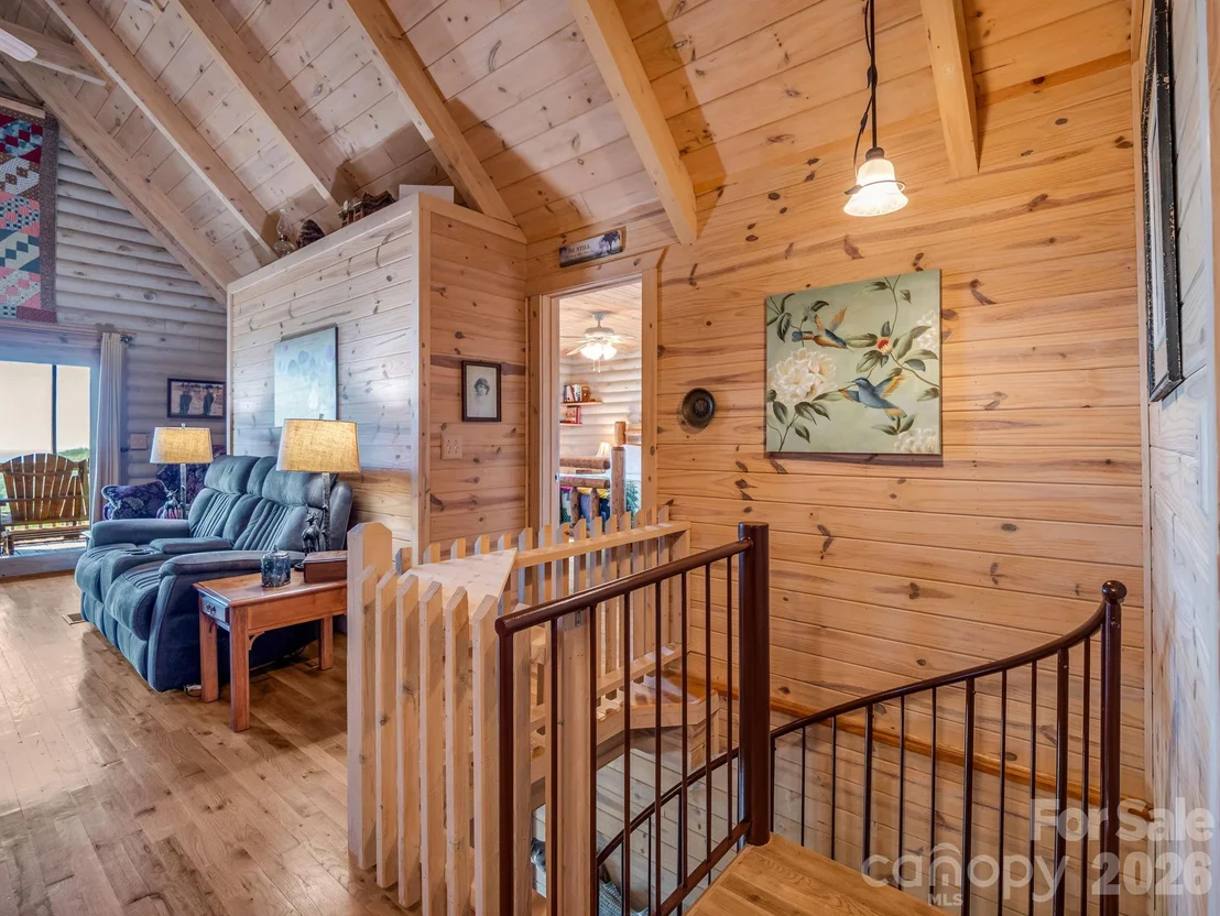 Photo of 762 Valley View Drive