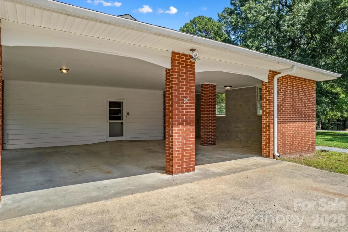 Photo of 875 Bonanza Drive