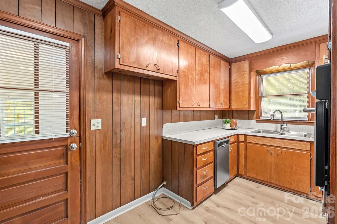 Photo of 6325 Long Ferry Road