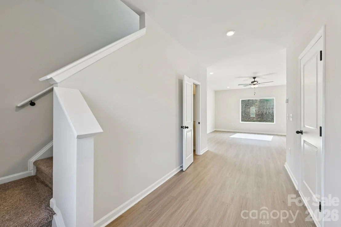 Photo of 718 Willow Estates Drive