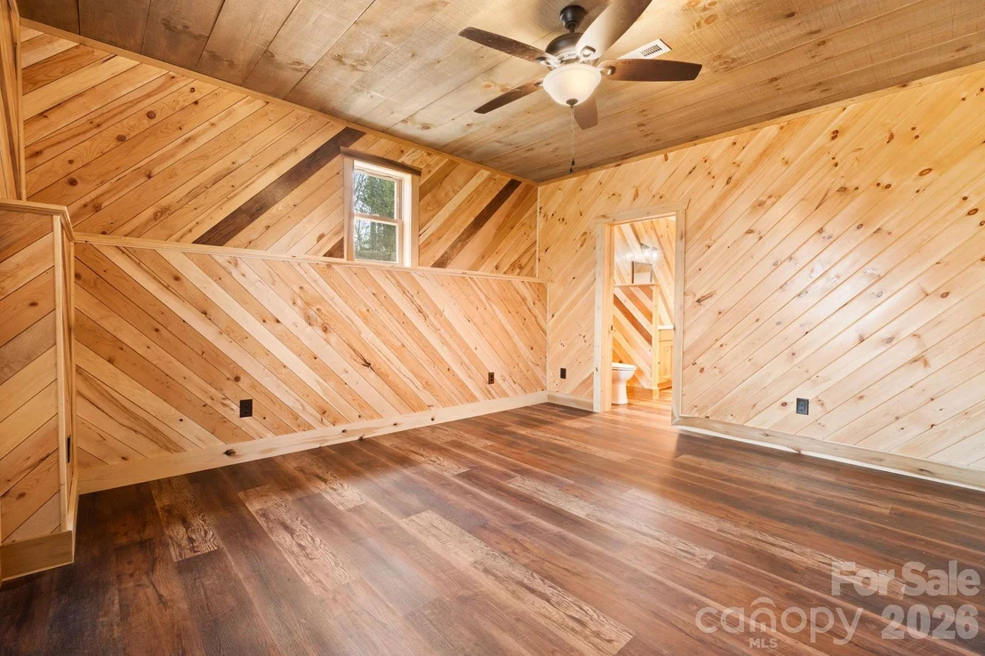 Photo of 449 Hampton Ridge Road