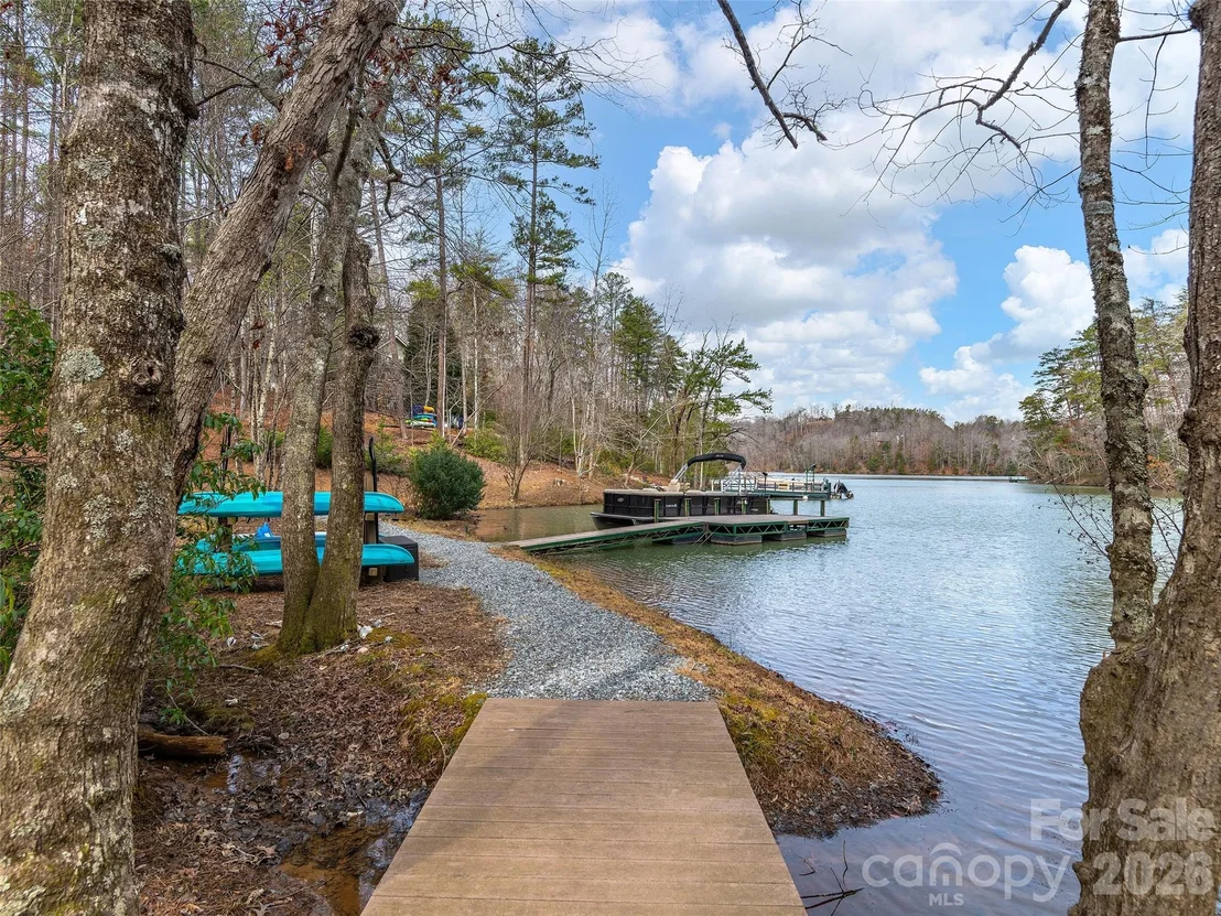 Photo of 201 Hawk Ridge Drive