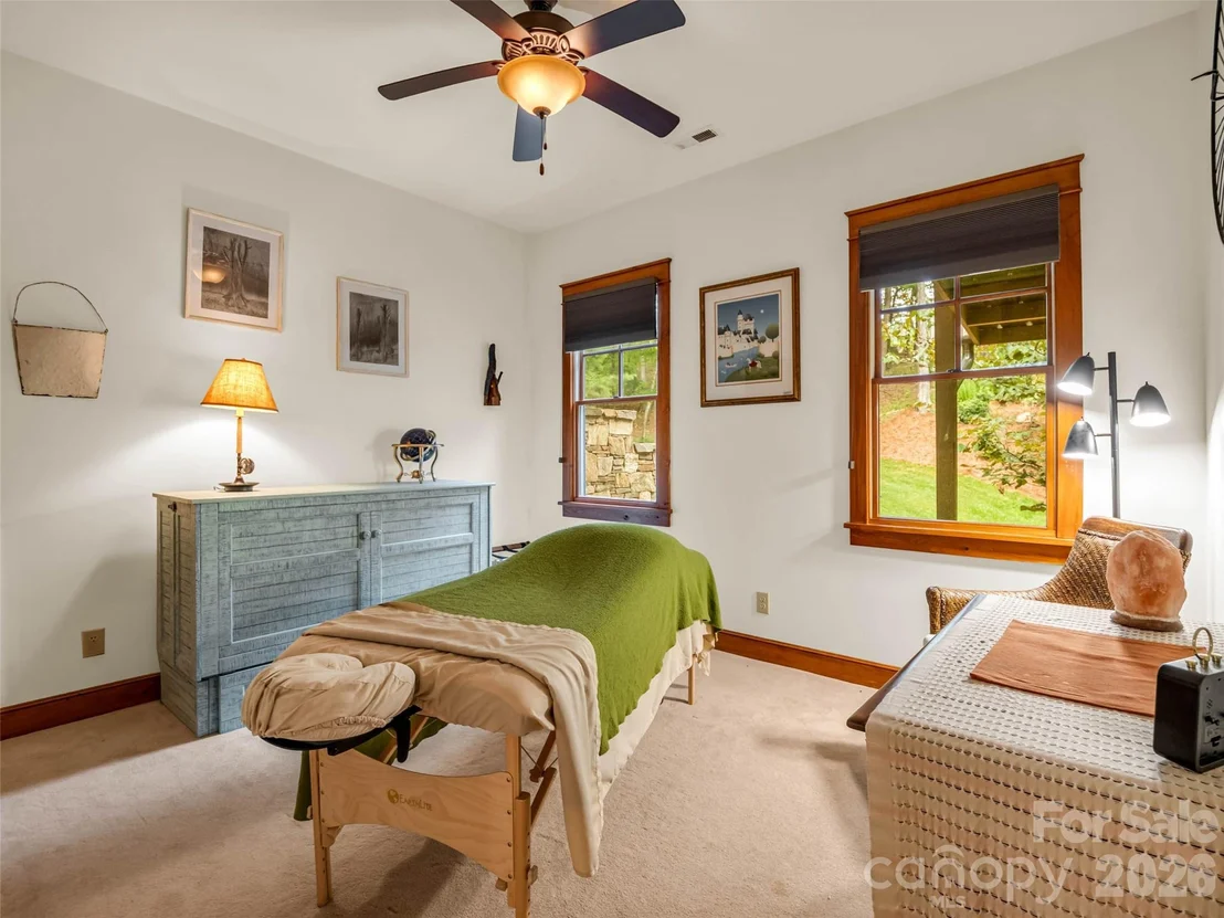 Photo of 153 Glenn Court