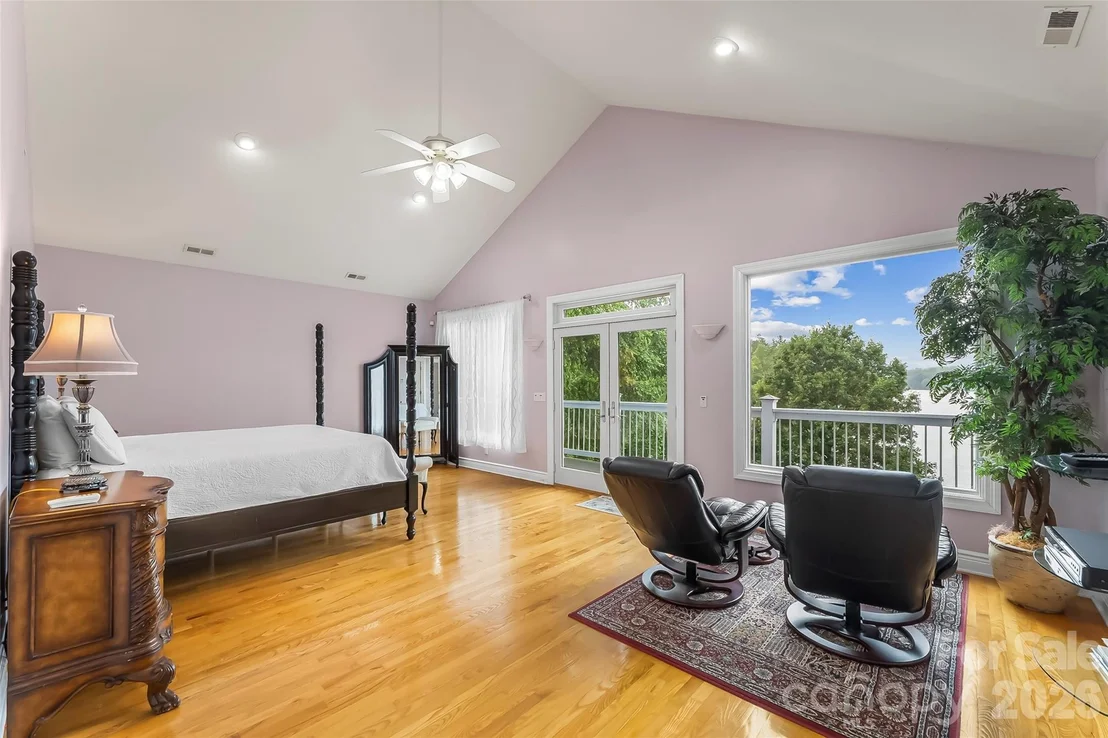 Photo of 705 Waters Edge Drive