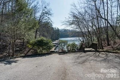 Photo of 23 Mountain Parkway