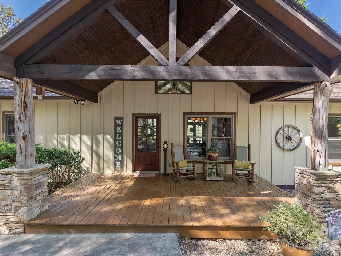 Photo of 308 North Coast Drive