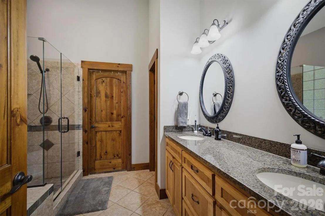 Photo of 2185 Cottage Park Road