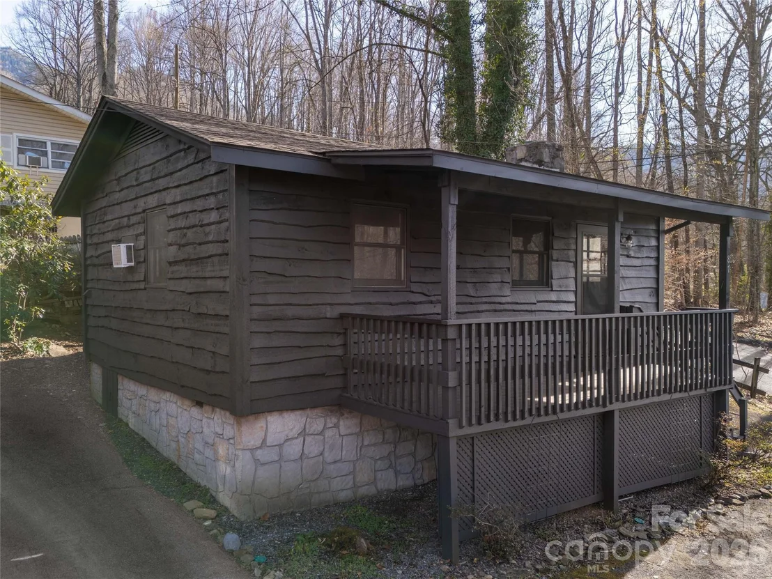Photo of 87 Sassafras Lane