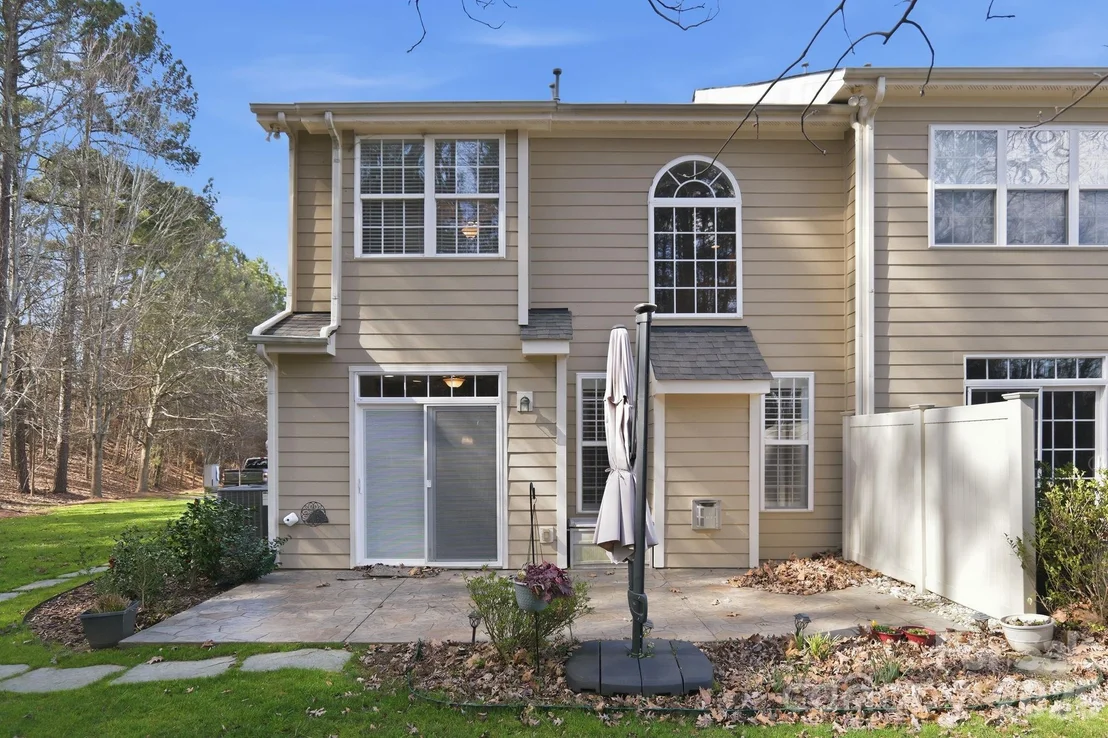 Photo of Unit 252 at 719 Deerbrook Lane