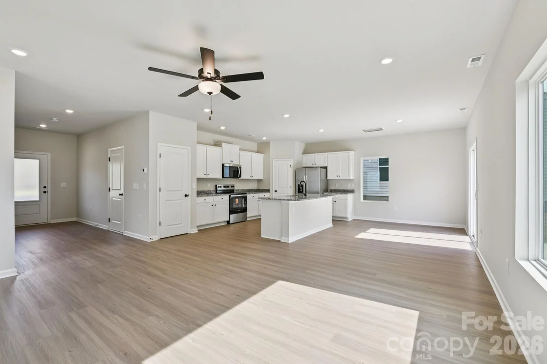 Photo of 818 Willow Estates Drive