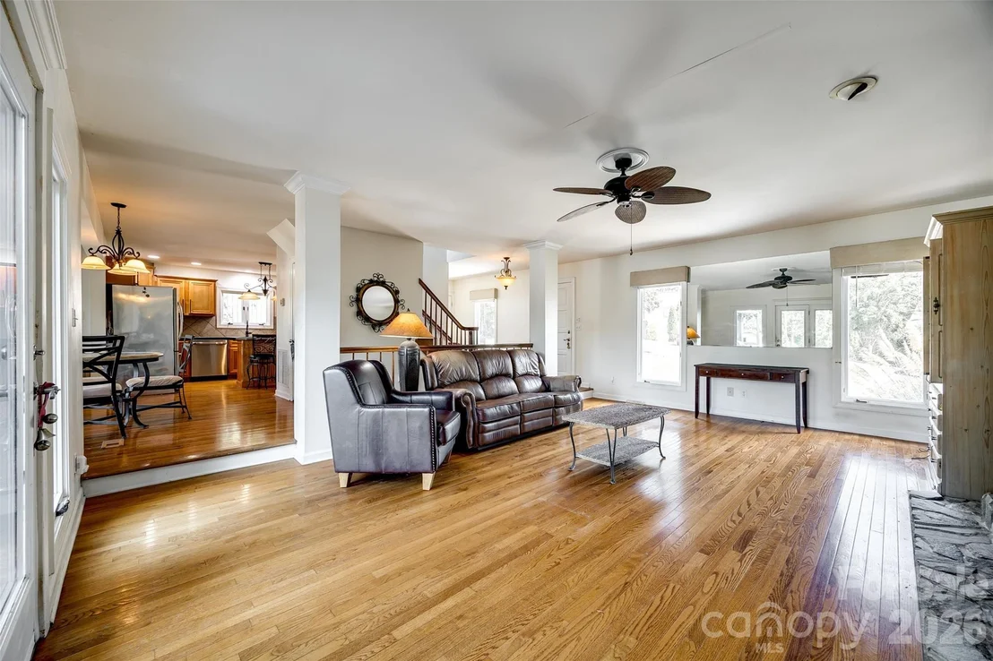 Photo of 1088 Palmyra Drive