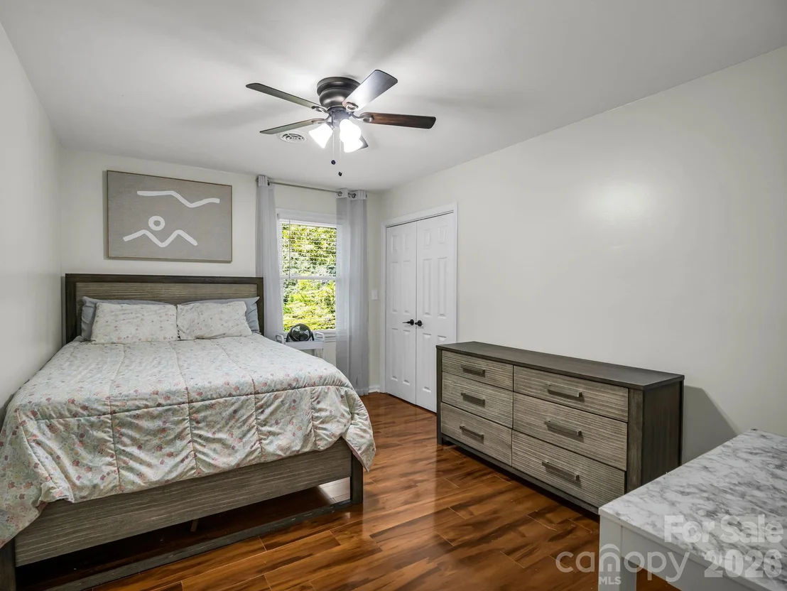 Photo of 215 Hillcrest Drive