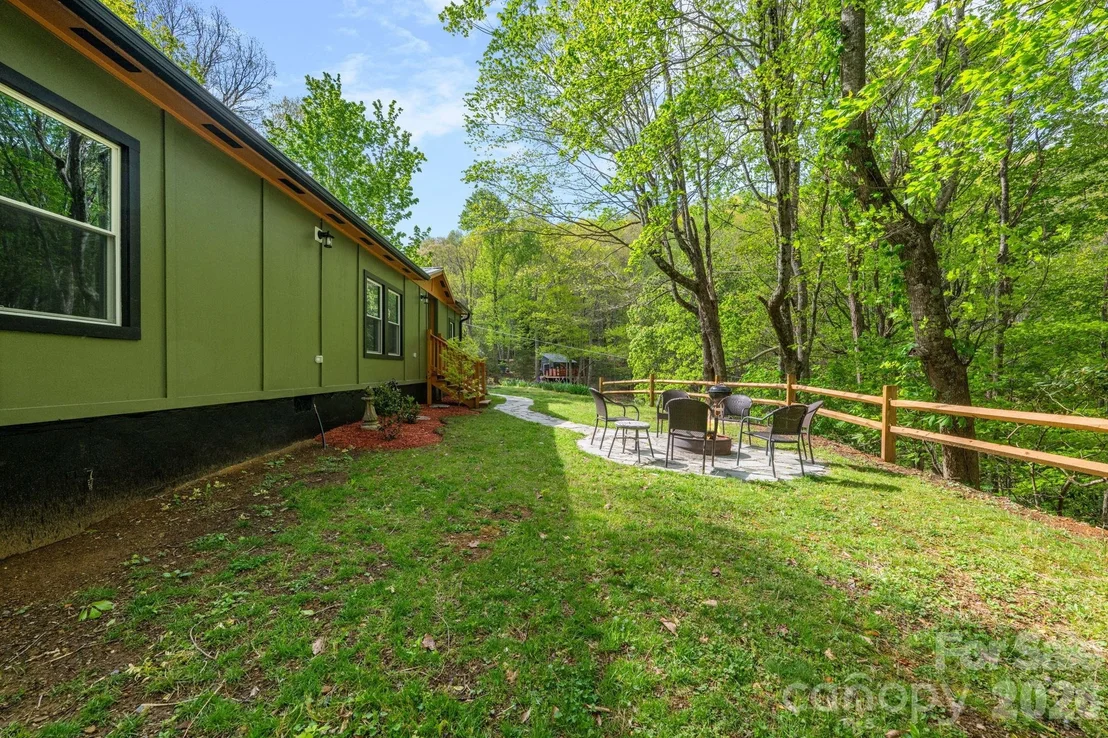 Photo of 1426 Rainbow Trail