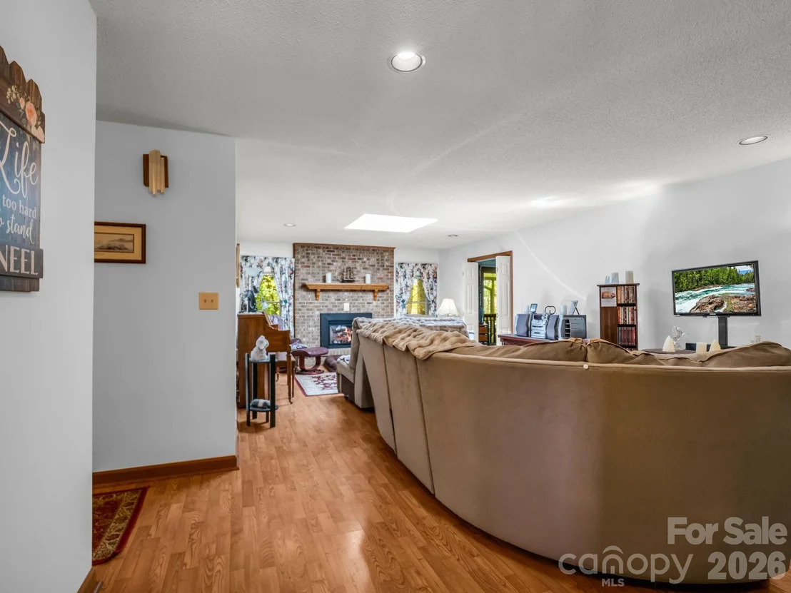 Photo of 80 Fox Briar Drive