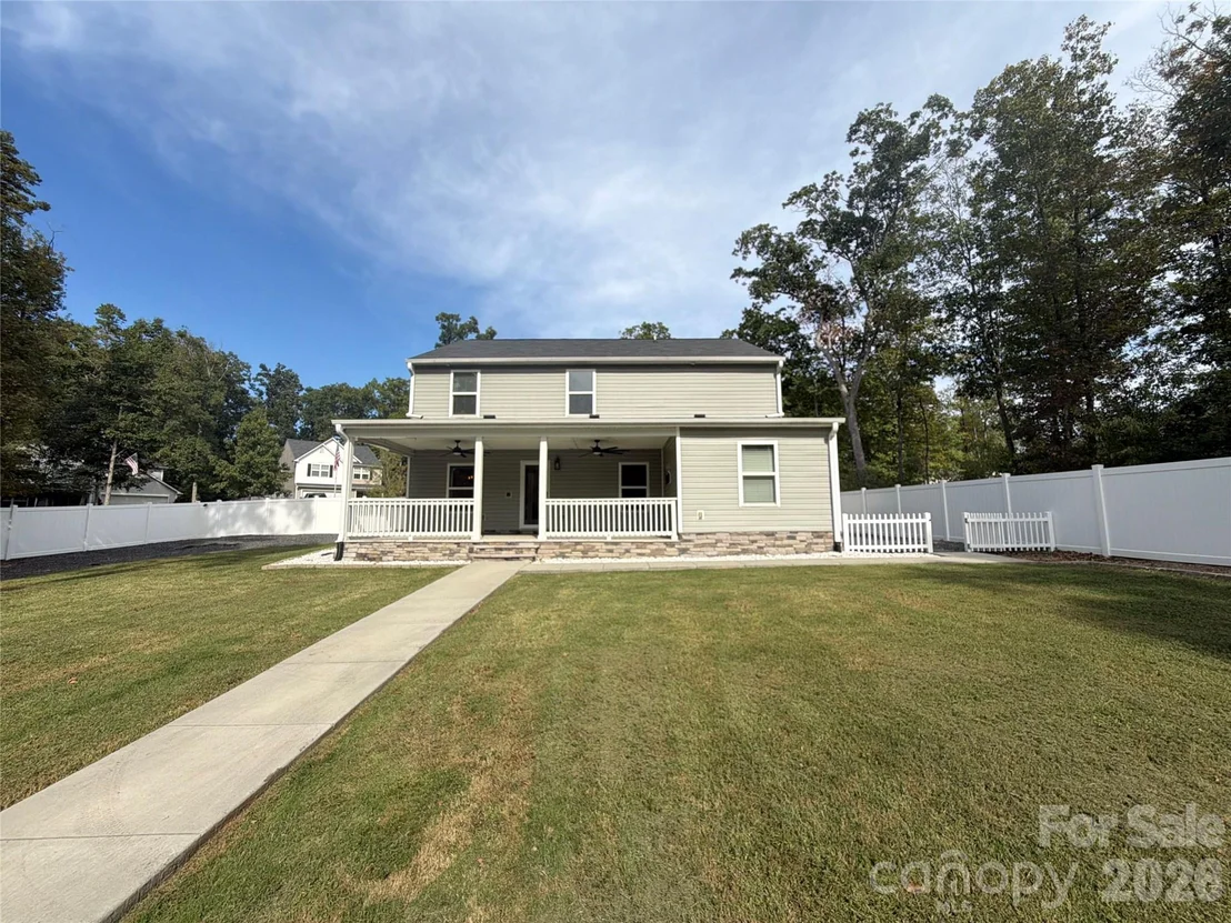 Photo of 838 Sorrel Lane