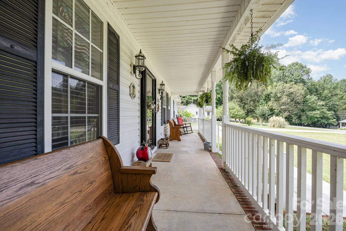Photo of 715 Candlewick Drive