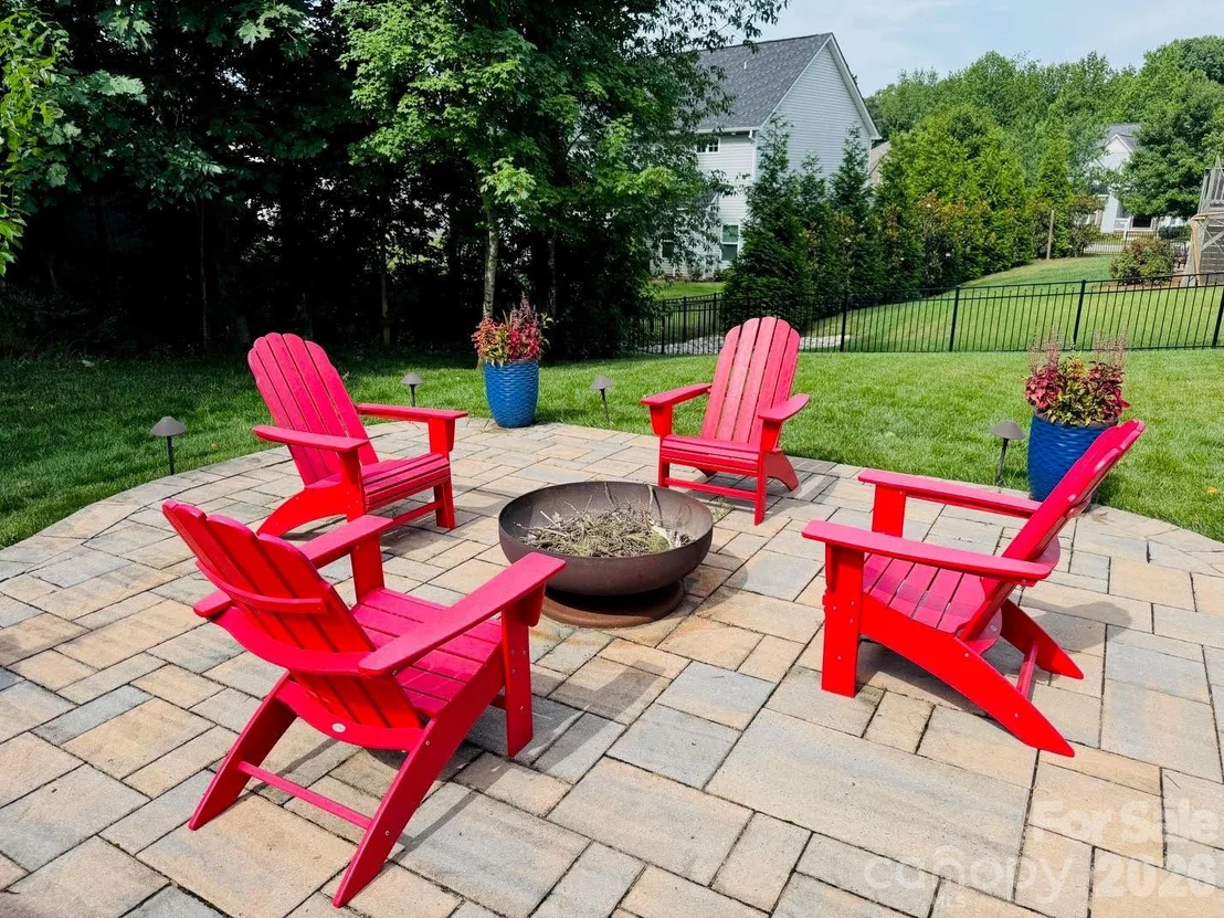 Photo of 108 Willowbrook Drive