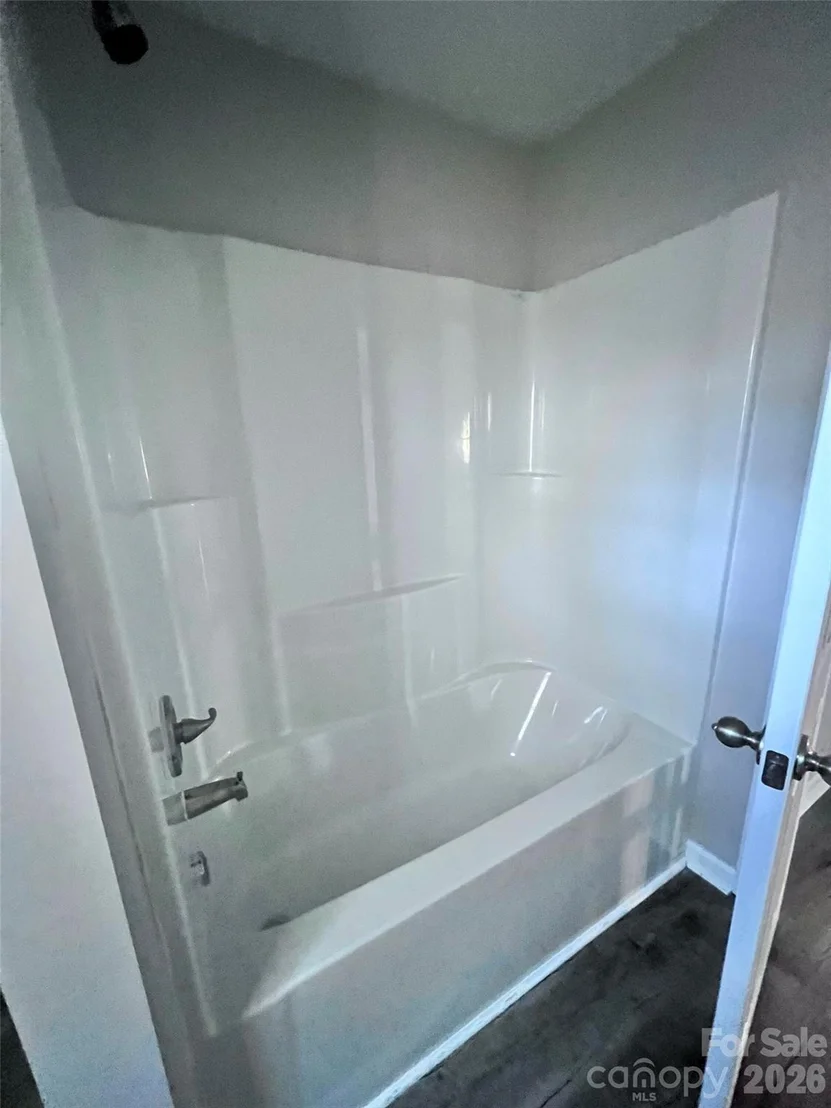Photo of 400 Chatham Avenue