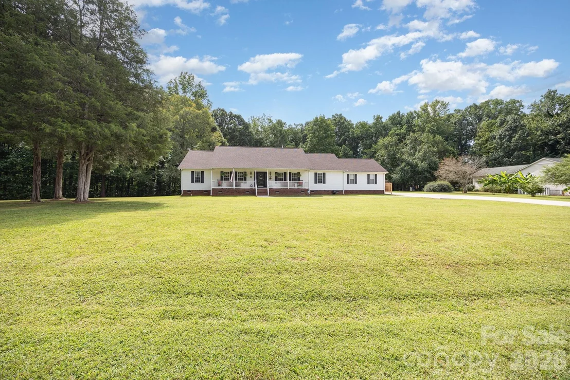 Photo of 715 Candlewick Drive
