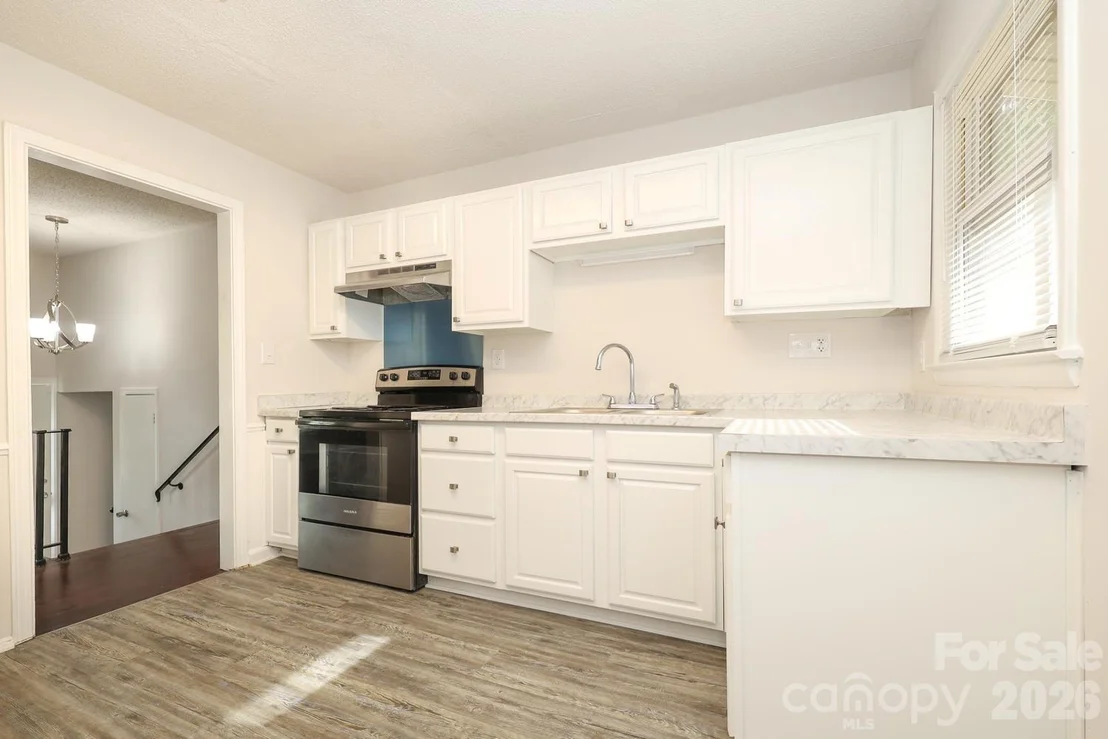 Photo of 5001 Springview Road