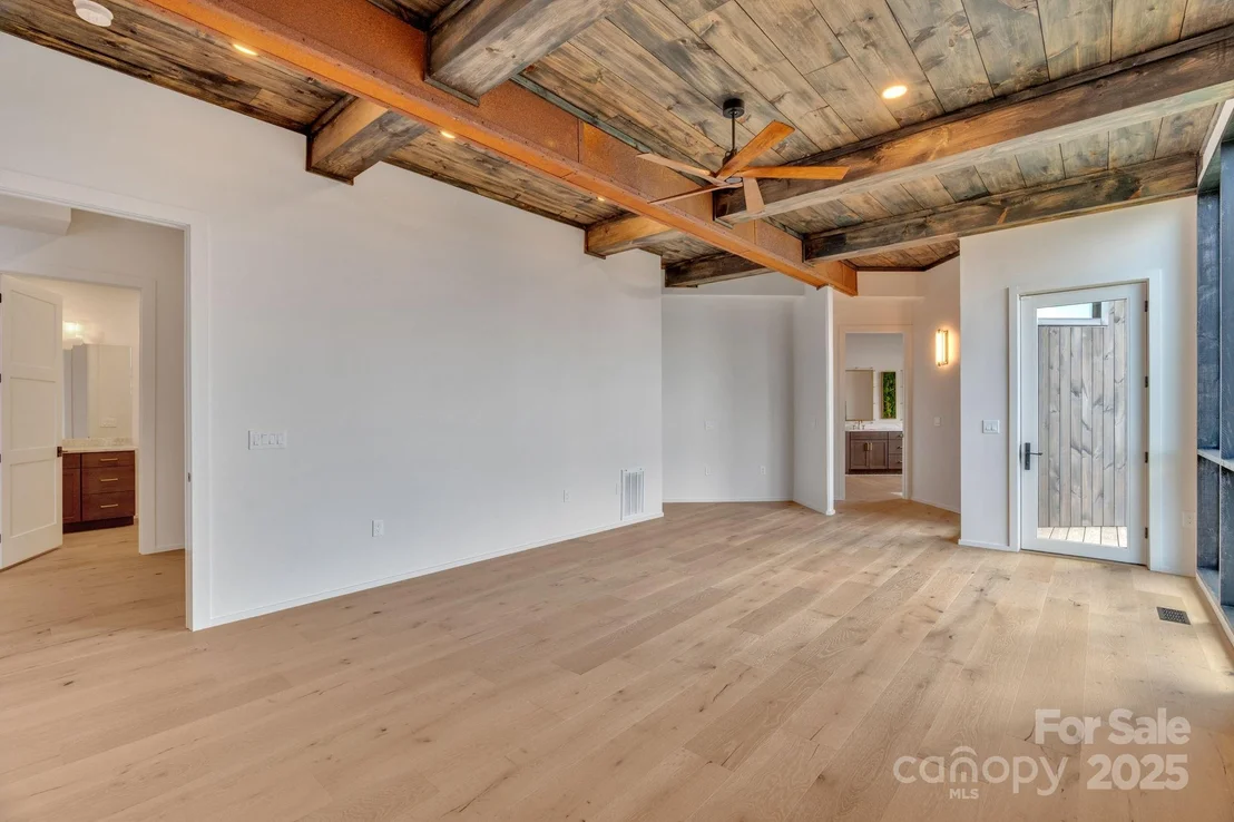 Photo of 294 Silver Eagle Trail