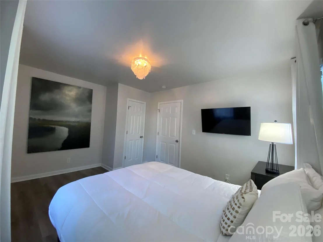 Photo of 2906 Rush Avenue