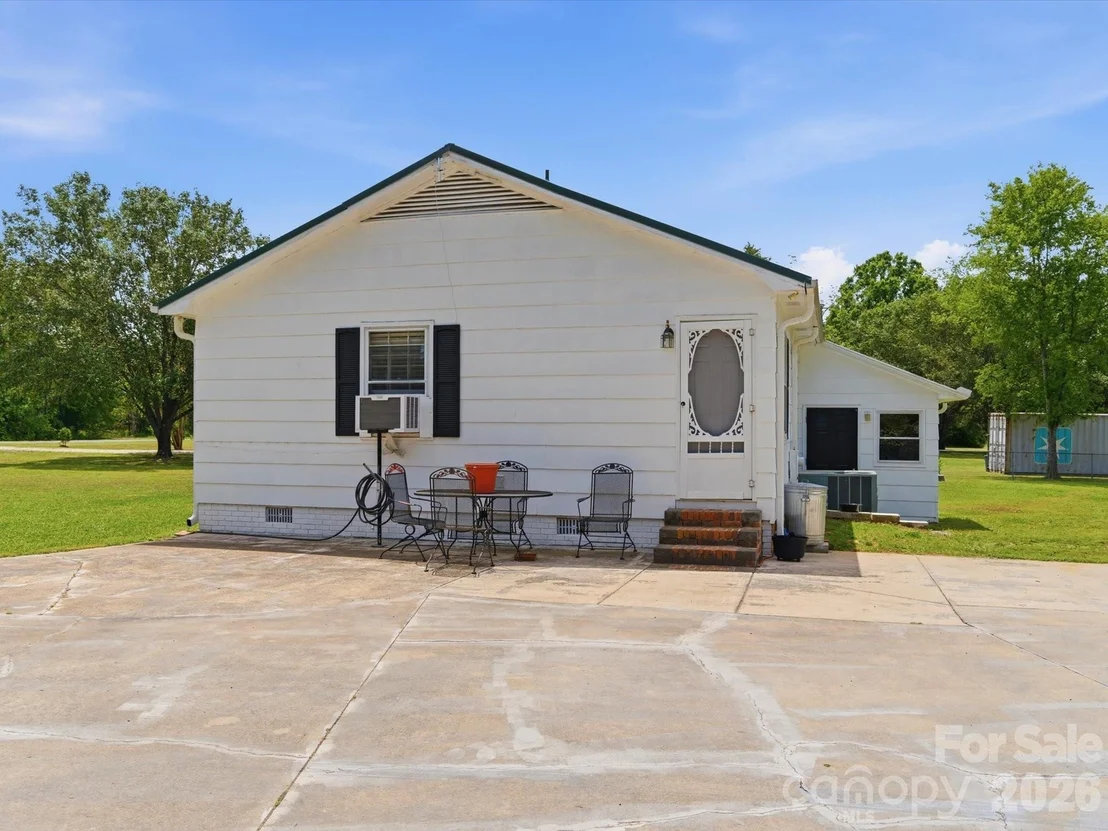 Photo of 3044 Sims Road