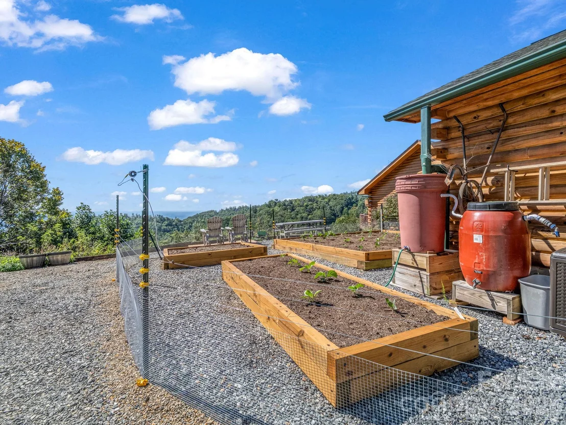 Photo of 762 Valley View Drive