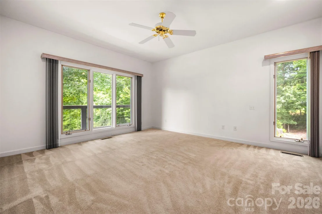 Photo of 441 Lower Ridgeview Road