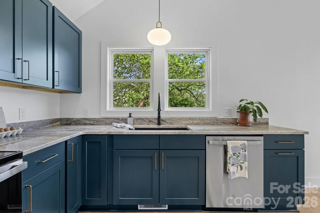 Photo of 523 Harrison Avenue