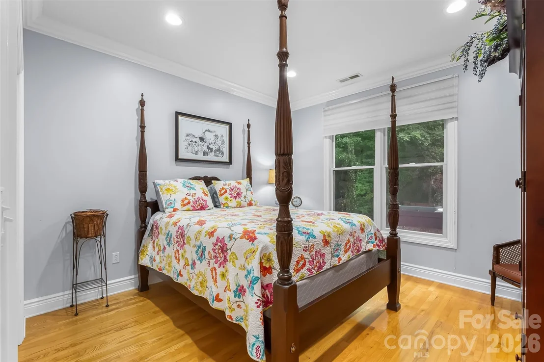 Photo of 705 Waters Edge Drive