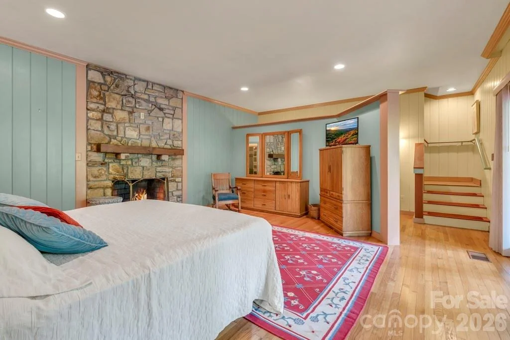 Photo of 1590 Shulls Mill Road