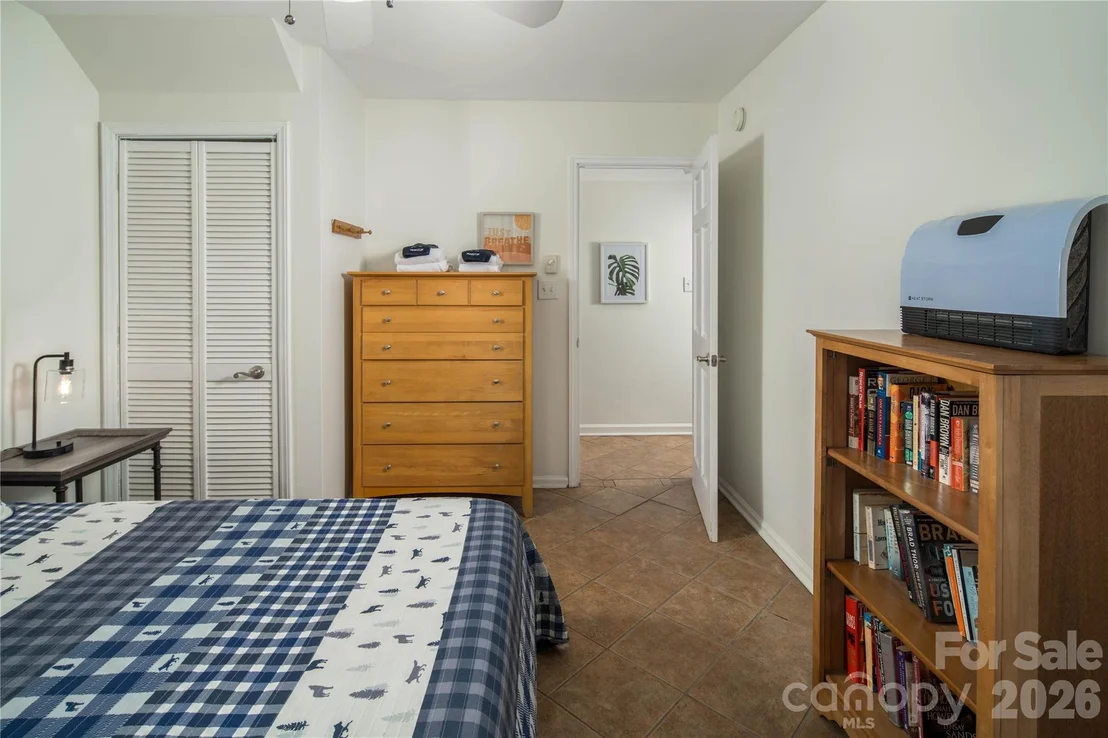 Photo of 1628 Skyland Drive