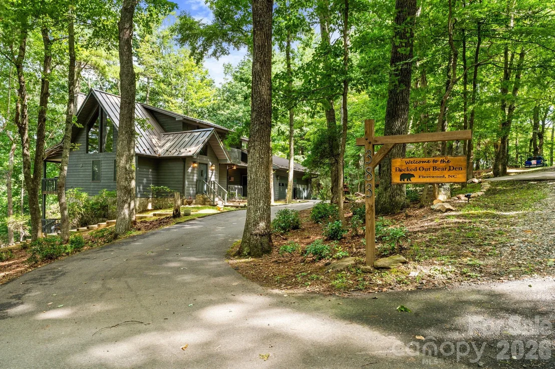 Photo of 383 Bear Ridge Trail