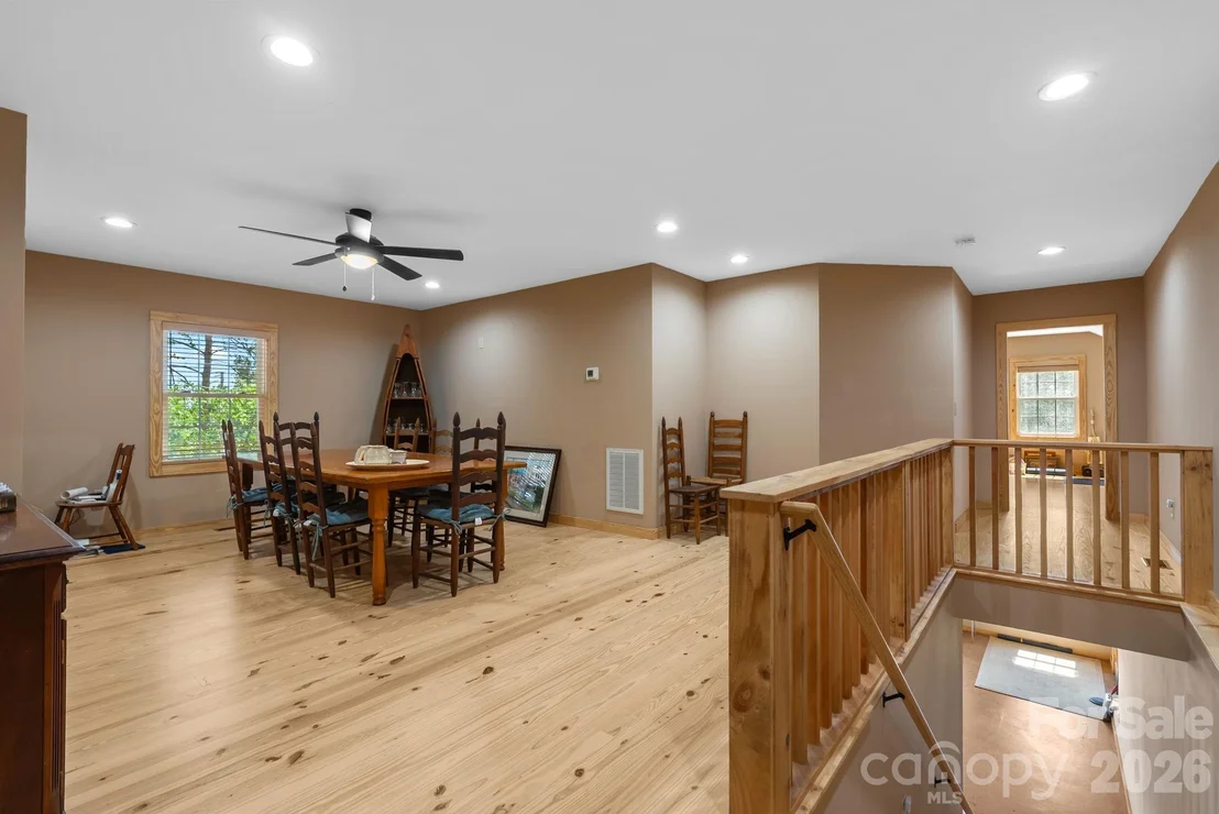 Photo of 1350 Lee Cudd Road
