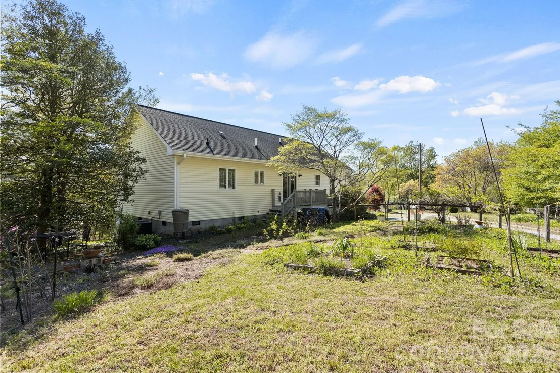 Photo of 367 Crescent Street