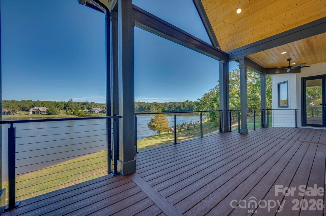 Photo of 438 Mapleton Lane