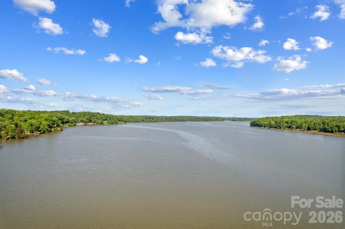 Photo of 395 Rendleman Drive
