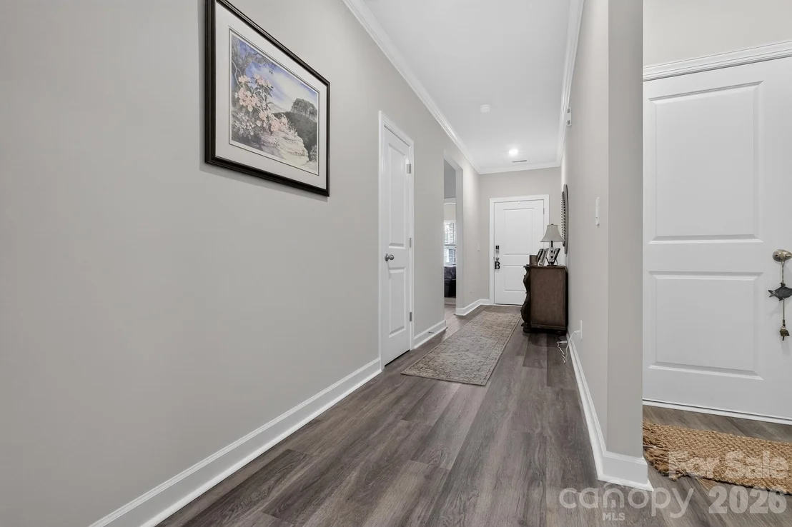 Photo of 1229 Morehead Drive