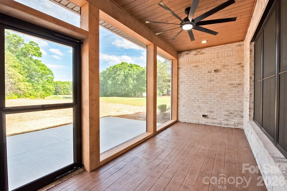 Photo of 935 Lake Wright Road