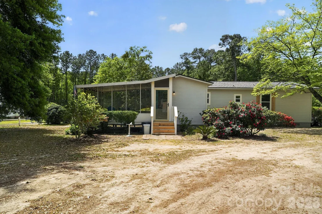 Photo of 1724 Camp Shelor Drive