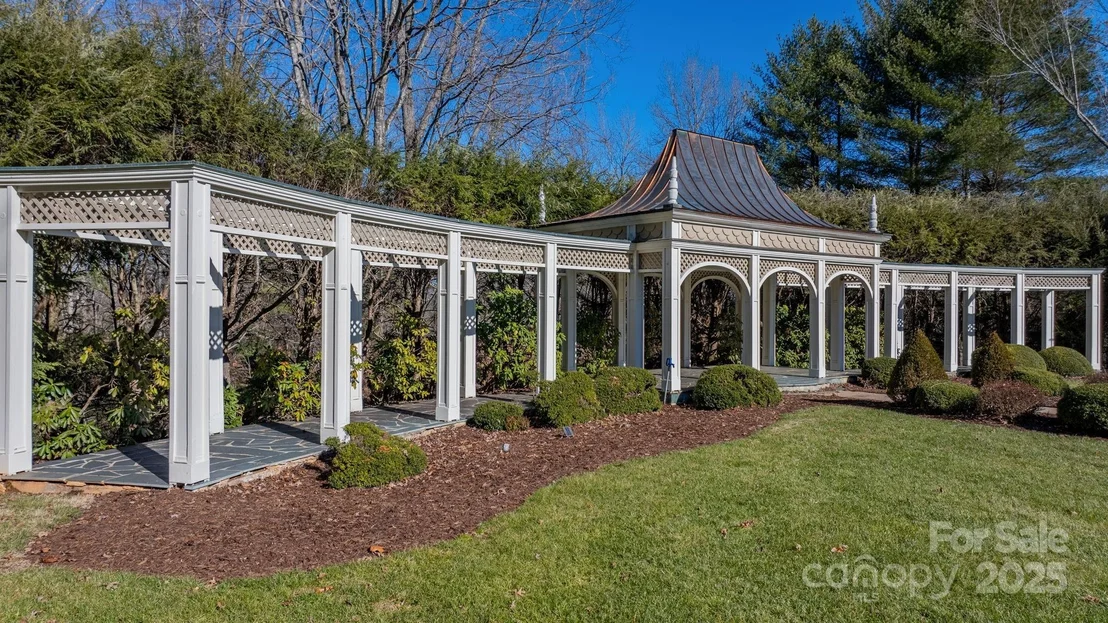 Photo of 135 Claron Place SE