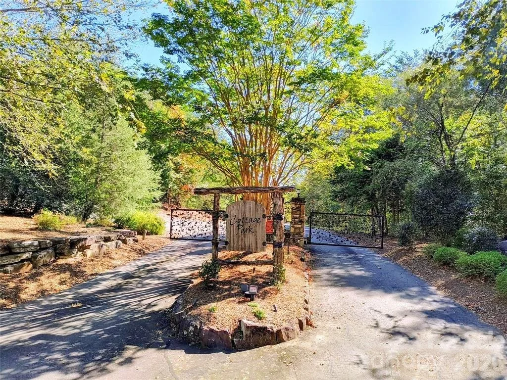 Photo of 2185 Cottage Park Road