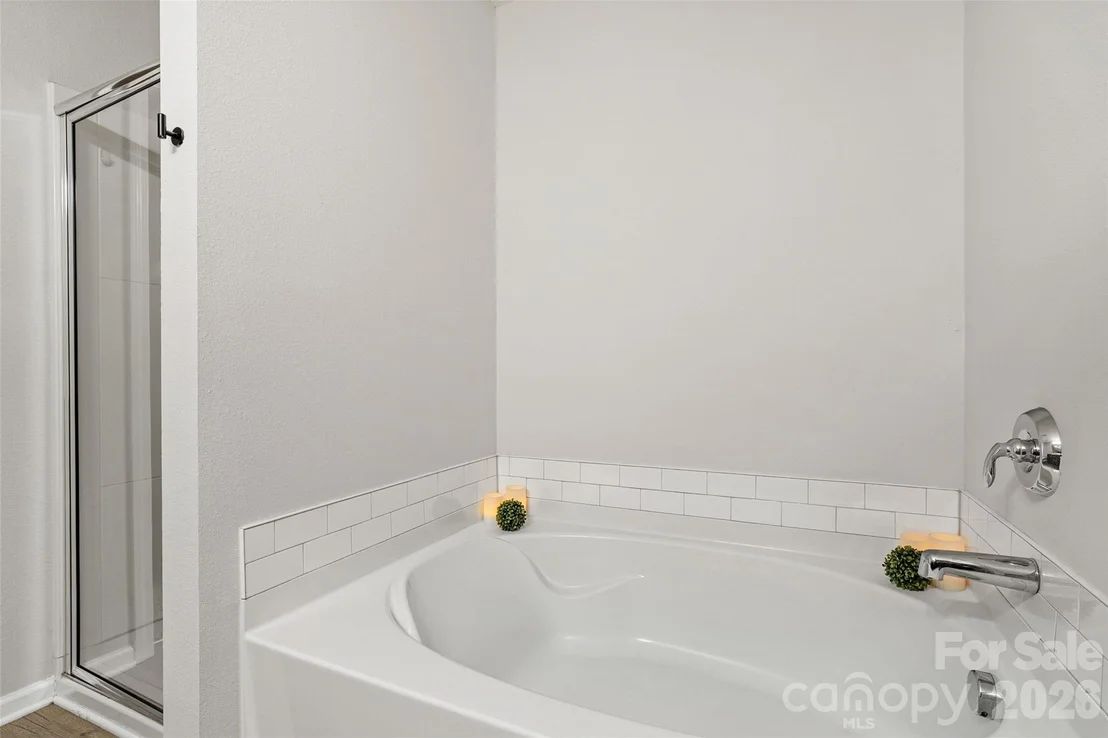 Photo of 407 Lind Point Lane