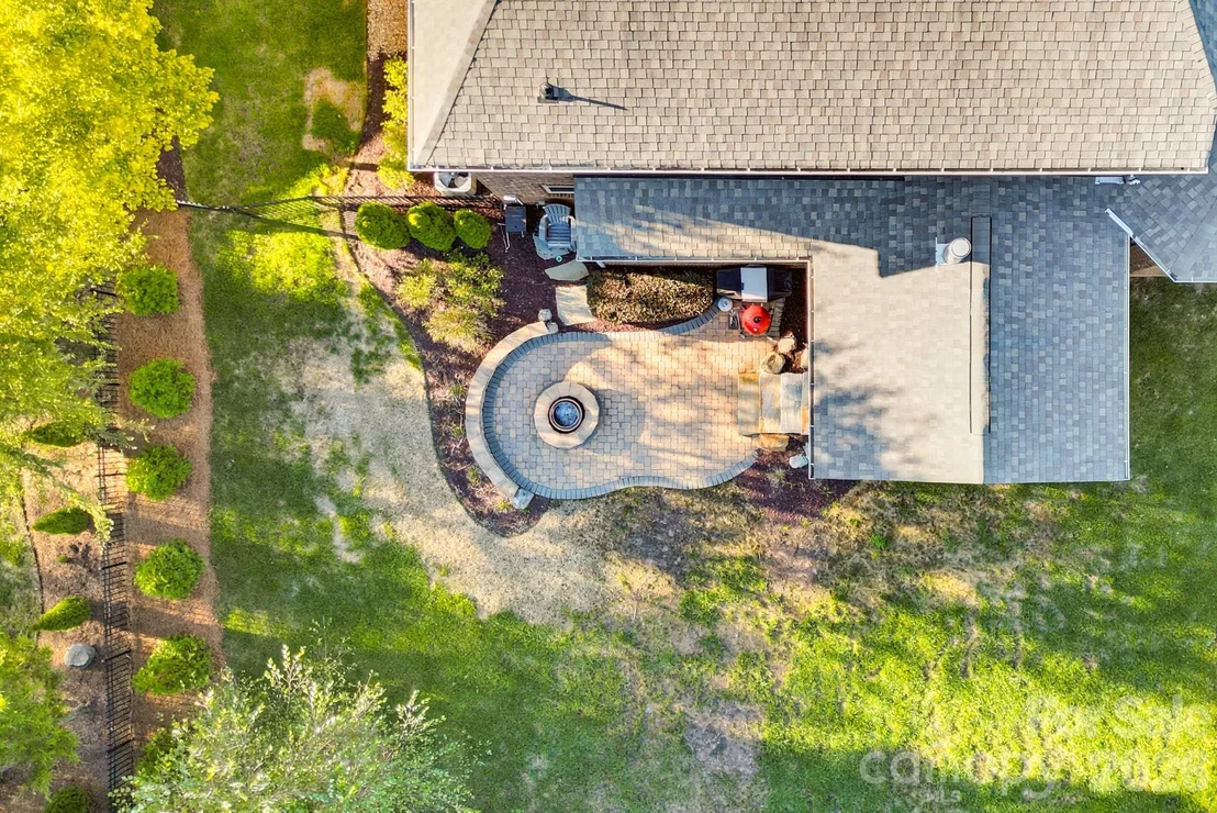 Photo of 3060 Feathers Drive