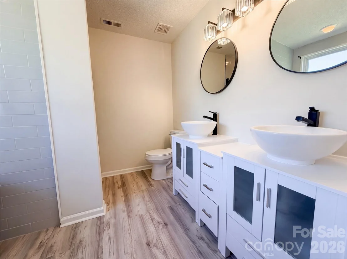 Photo of 6032 Briggs Drive