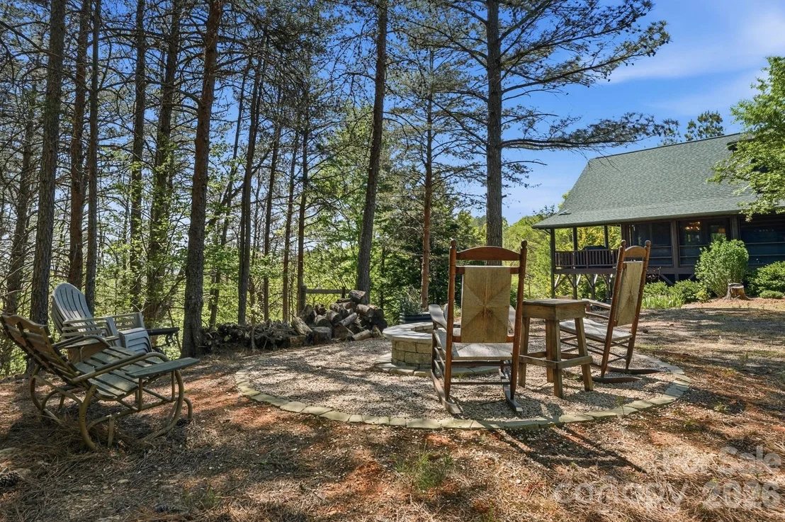 Photo of 3918 Skyline Drive